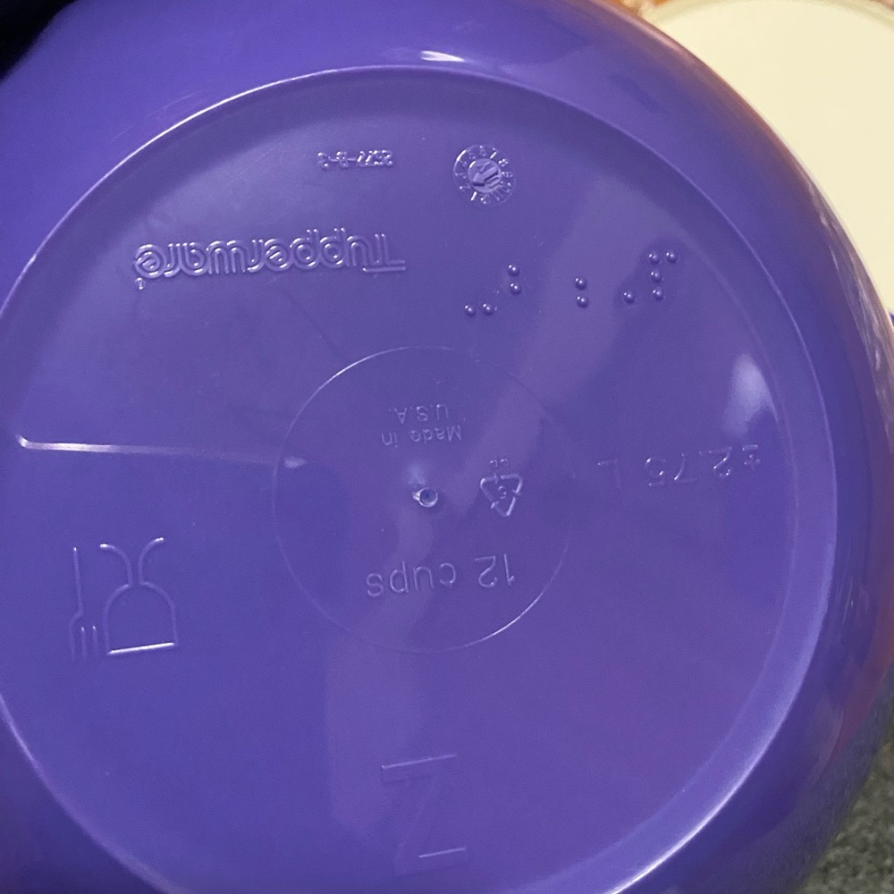 Tupperware - Picture 2 of 4
